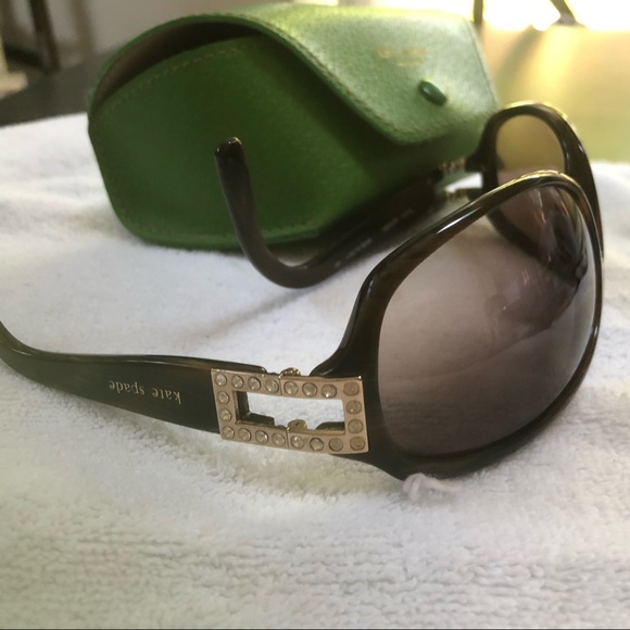 Channel sunglasses - Picture 4 of 16